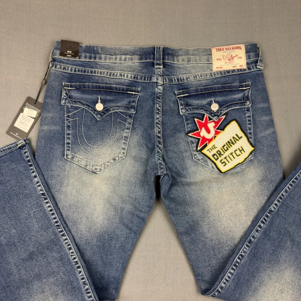 True Religion Ricky Relaxed Straight Jeans Medium Wash Blue Denim Mens 40x33 NEW